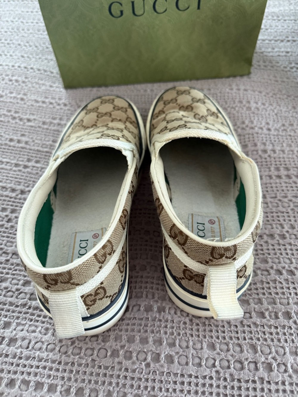 Gucci Tennis 1977 slip-on sneakers in beige and ebony GG canvas. - Picture 6 of 9